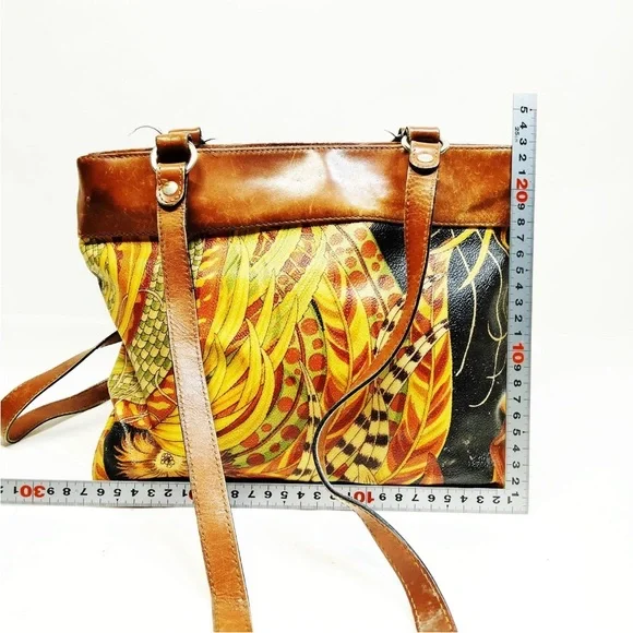 Salvatore Ferragamo Black Jungle Print Shoulder Bag - Picture 3 of 17